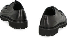 Carica l'immagine nel visualizzatore di Gallery, Scarpe stringate in pelle
