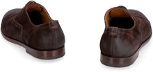 Carica l'immagine nel visualizzatore di Gallery, Stringate in suede
