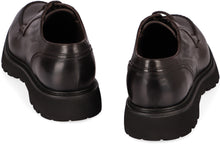 Carica l'immagine nel visualizzatore di Gallery, Scarpe stringate in pelle
