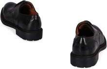 Carica l'immagine nel visualizzatore di Gallery, Scarpe stringate in pelle
