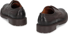 Carica l'immagine nel visualizzatore di Gallery, Scarpe stringate in pelle
