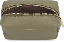 Carica l'immagine nel visualizzatore di Gallery, Beauty case in pelle
