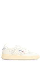 Load image into Gallery viewer, Medalist Easeknit Low-top sneakers
