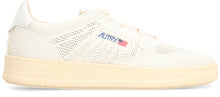 Load image into Gallery viewer, Medalist Easeknit Low-top sneakers
