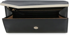 Carica l'immagine nel visualizzatore di Gallery, Wallet on chain Emmie in pelle
