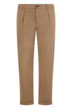 Carica l'immagine nel visualizzatore di Gallery, Pantaloni slim fit in cotone
