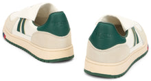 Load image into Gallery viewer, Low top sneakers Stripe in leather

