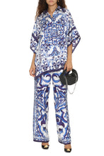 Load image into Gallery viewer, Printed silk blouse
