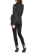Load image into Gallery viewer, Printed crêpe shirt
