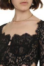 Carica l'immagine nel visualizzatore di Gallery, Blusa in pizzo
