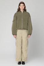 Carica l'immagine nel visualizzatore di Gallery, Bomber in twill
