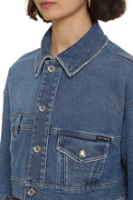 Carica l'immagine nel visualizzatore di Gallery, Giacca corta in denim
