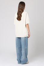 Carica l'immagine nel visualizzatore di Gallery, T-shirt girocollo in cotone
