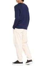 Load image into Gallery viewer, Fine knit crew-neck sweater

