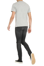 Carica l'immagine nel visualizzatore di Gallery, T-shirt in cotone
