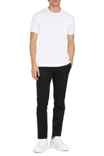 Carica l'immagine nel visualizzatore di Gallery, T-shirt girocollo in cotone
