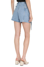 Carica l'immagine nel visualizzatore di Gallery, Shorts in denim
