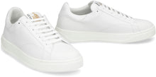 Carica l'immagine nel visualizzatore di Gallery, Sneakers low-top DDB0 in pelle

