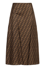 Load image into Gallery viewer, Flared skirt with logo
