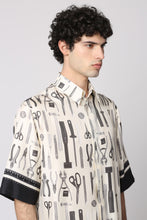 Carica l'immagine nel visualizzatore di Gallery, Camicia in seta stampata

