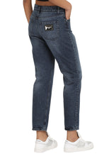 Carica l'immagine nel visualizzatore di Gallery, Jeans boyfriend
