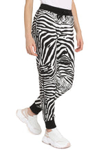 Carica l'immagine nel visualizzatore di Gallery, Track-pants in cotone stampato
