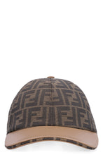 Carica l'immagine nel visualizzatore di Gallery, Cappello da baseball con logo all over

