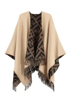 Carica l'immagine nel visualizzatore di Gallery, Poncho reversibile in lana e cachemire
