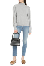 Carica l'immagine nel visualizzatore di Gallery, Pullover in lana e cachemire
