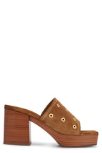 Carica l'immagine nel visualizzatore di Gallery, Mules in suede

