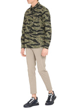 Carica l'immagine nel visualizzatore di Gallery, Overshirt in cotone
