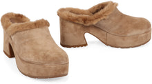 Carica l'immagine nel visualizzatore di Gallery, Mules Lyss in suede
