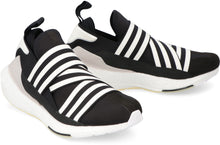 Carica l'immagine nel visualizzatore di Gallery, Sneakers low-top Ultraboost 22 in tessuto
