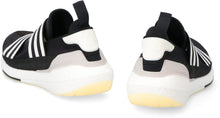 Carica l'immagine nel visualizzatore di Gallery, Sneakers low-top Ultraboost 22 in tessuto
