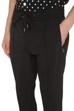 Carica l'immagine nel visualizzatore di Gallery, Track-pants in tessuto tecnico
