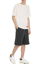 Carica l'immagine nel visualizzatore di Gallery, T-shirt girocollo in cotone
