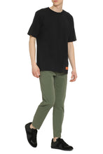Carica l'immagine nel visualizzatore di Gallery, T-shirt girocollo in cotone
