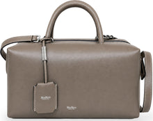 Load image into Gallery viewer, Holdall M leather handbag

