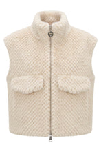 Load image into Gallery viewer, Eco fur vest
