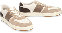 Carica l'immagine nel visualizzatore di Gallery, Sneakers low-top Hogan H-TV
