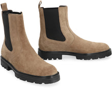 Carica l'immagine nel visualizzatore di Gallery, Chelsea boots Hogan H673 in pelle scamosciata
