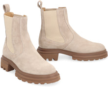 Carica l'immagine nel visualizzatore di Gallery, Chelsea boots Hogan 10-Storey in suede
