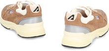 Carica l'immagine nel visualizzatore di Gallery, Sneakers Hyperway in suede
