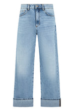 Carica l'immagine nel visualizzatore di Gallery, Jeans in denim con taglio dritto e risvolto
