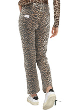 Carica l'immagine nel visualizzatore di Gallery, Cropped jeans Betzy
