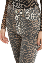 Carica l'immagine nel visualizzatore di Gallery, Cropped jeans Betzy
