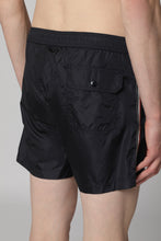 Carica l'immagine nel visualizzatore di Gallery, Shorts da mare in nylon
