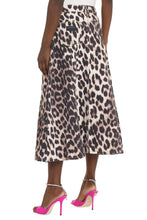 Load image into Gallery viewer, Printed denim skirt
