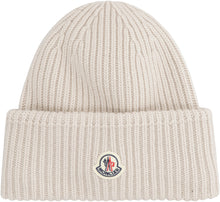 Carica l'immagine nel visualizzatore di Gallery, Cappello in maglia a coste
