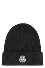 Carica l'immagine nel visualizzatore di Gallery, Cappello in lana
